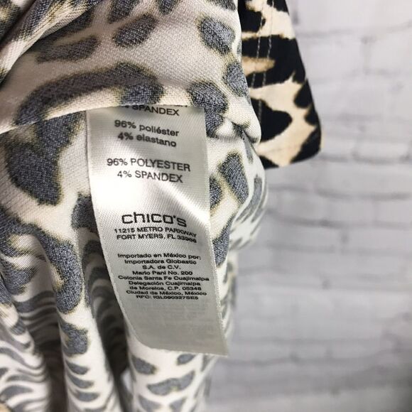 Chico’s Leopard Print V-neck top Stretchy Soft 27” long EUC Size 0 or 4 - Picture 5 of 5